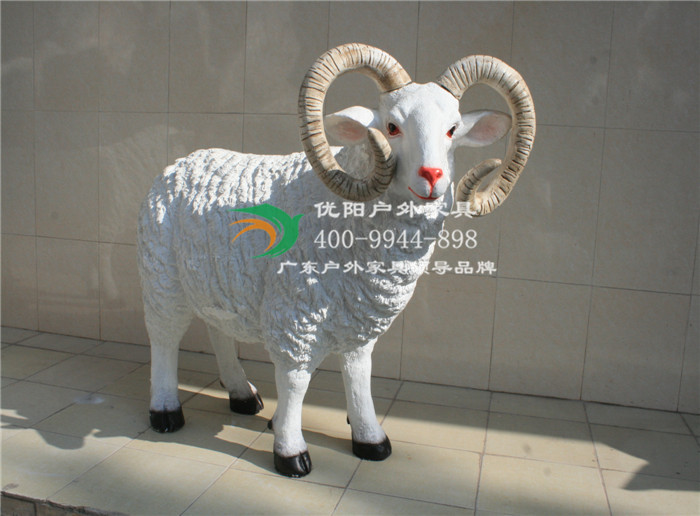 ​YY04-19绵羊组合雕塑