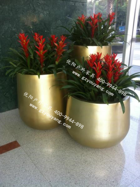 玻璃钢花钵的制作工艺、流程是怎么样的？