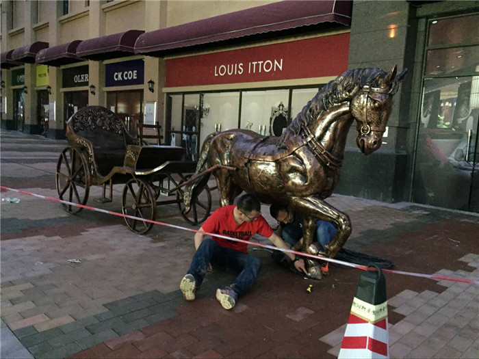 YY10-15广场马车组合